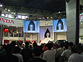 ASIMO参展2002年北京车展-ASIMO在中国的首次亮相