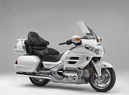 Honda全球摩托车产量突破2亿辆-GOLD WING＜带有安全气囊和导航＞